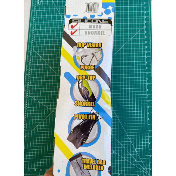 U.S. Divers Silicone Adult Snorkeling Set S/M With Mask Snorkel & Fins - Picture 5 of 6